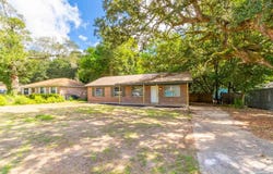 5800 Avondale Rd, Pensacola, FL 32526