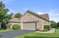 W240N2377 Range Line Ct, Pewaukee, WI 53072