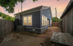 821 E Quincy St, San Antonio, TX 78215