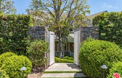 770 Napoli Dr, Pacific Palisades, CA 90272