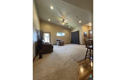 3009 S Purdue Ave, Sioux Falls, SD 57106