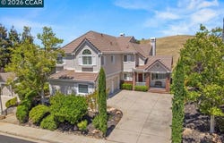 3051 Miwok Way, Clayton, CA 94517