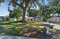 522 HIGHVIEW Circle N, BRANDON, FL 33510