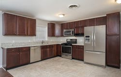 906 Lazy Lane, Bryan, TX 77802