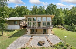 1186 NC 6320, Mount Judea, AR 72655