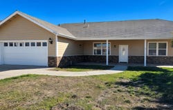 28060 Stallion Springs Drive, Tehachapi, CA 93561