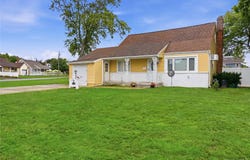 11 Mell Drive, North Babylon, NY 11703
