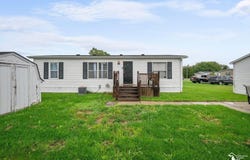 29356 MAPLE Drive, Flat Rock, MI 48134