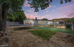 814 Bamboo Court, Tehachapi, CA 93561
