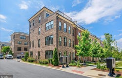 610 LEIGH WAY, OXON HILL, MD 20745