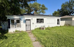 5775 Connecticut Street, Merrillville, IN 46410