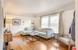 4038 W 59th Pl, Los Angeles, CA 90043