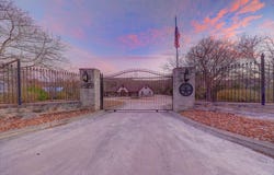 889 Hwy 39, Ingram, TX 78025