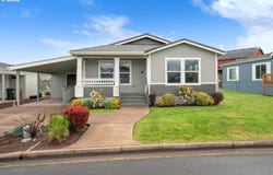 310 PITNEY Ln, JunctionCity, OR 97448