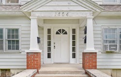 1504 N Summit Avenue, Springfield, MO 65803