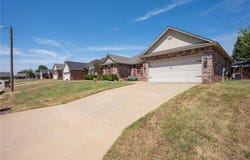 1808 Fairbanks DR, Barling, AR 72923