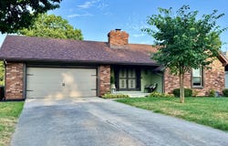4338 S Delaware Avenue, Springfield, MO 65804