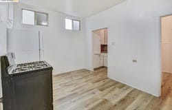 832 7th Ave, Oakland, CA 94606