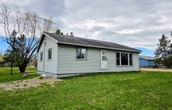 9612 E Hayes Rd, Mt Iron, MN 55768