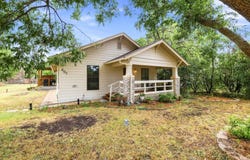 407 E Bois D Arc Street, Leonard, TX 75452