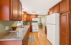 3 Barratt Place, Fairport, NY 14450