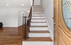 14 Evans Avenue, Albertson, NY 11507