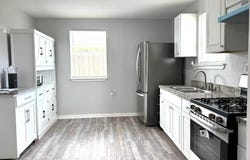 521 WILLOWBROOK Drive, Gretna, LA 70056