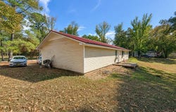 659 Crosstrails Road, De Queen, AR 71832-0000