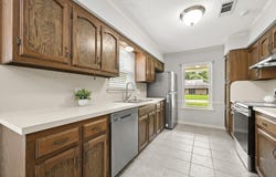 1821 Hobbiton Rd, Baton Rouge, LA 70810