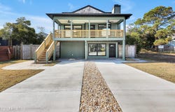 917 Riptide Lane, Carolina Beach, NC 28428