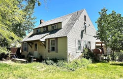 239 S Quincy Ave, Hines, OR 97738