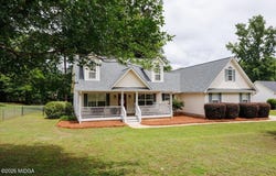 557 Aarons Circle, Gray, GA 31032