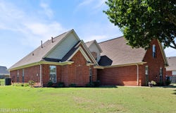 109 Ethelyn Smith Drive, Senatobia, MS 38668