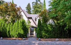 815 E Ave, LakeOswego, OR 97034