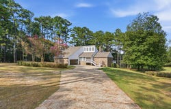 62 Mackeral Dr, Hattiesburg, MS 39402
