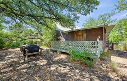 301 Yonder Dr, Spicewood, TX 78669
