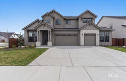 7878 W Flathead Lake St, Eagle, ID 83616