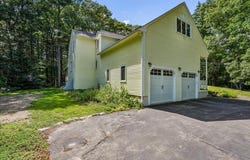 10 Standish Way, Amherst, NH 03031
