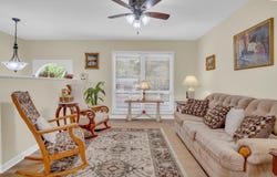 1402 N Grimes St, McPherson, KS 67460