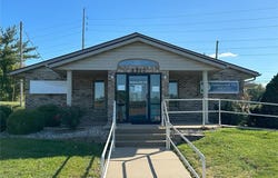 1317 D'Adrian Professional Park, Godfrey, IL 62035