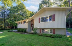 65 Imperial Woods Drive, Morgantown, WV 26508