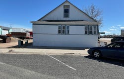 829 15th Ave, Sidney, NE 69162
