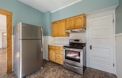 1561 W PROSPECT Avenue, APPLETON, WI 54914-5147