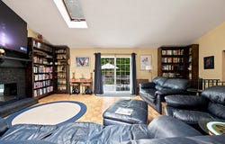 60 Brickett St, Springfield, MA 01119