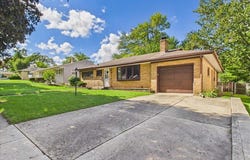 919 Woodland Drive, ROCKFORD, IL 61108