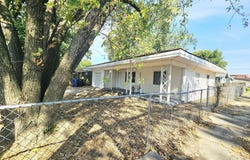320 E 17th Street, Baxter Springs, KS 66713