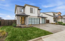 154 E AIREDALE Ave, LaCenter, WA 98629