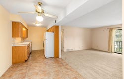 9513 University Avenue, Clive, IA 50325