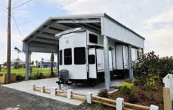 121 Gilbert Ln, Grand Isle, LA 70358