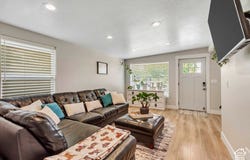 48 W MOON RIDGE Dr, Murray, UT 84107